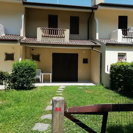Los Nidos Apartament *